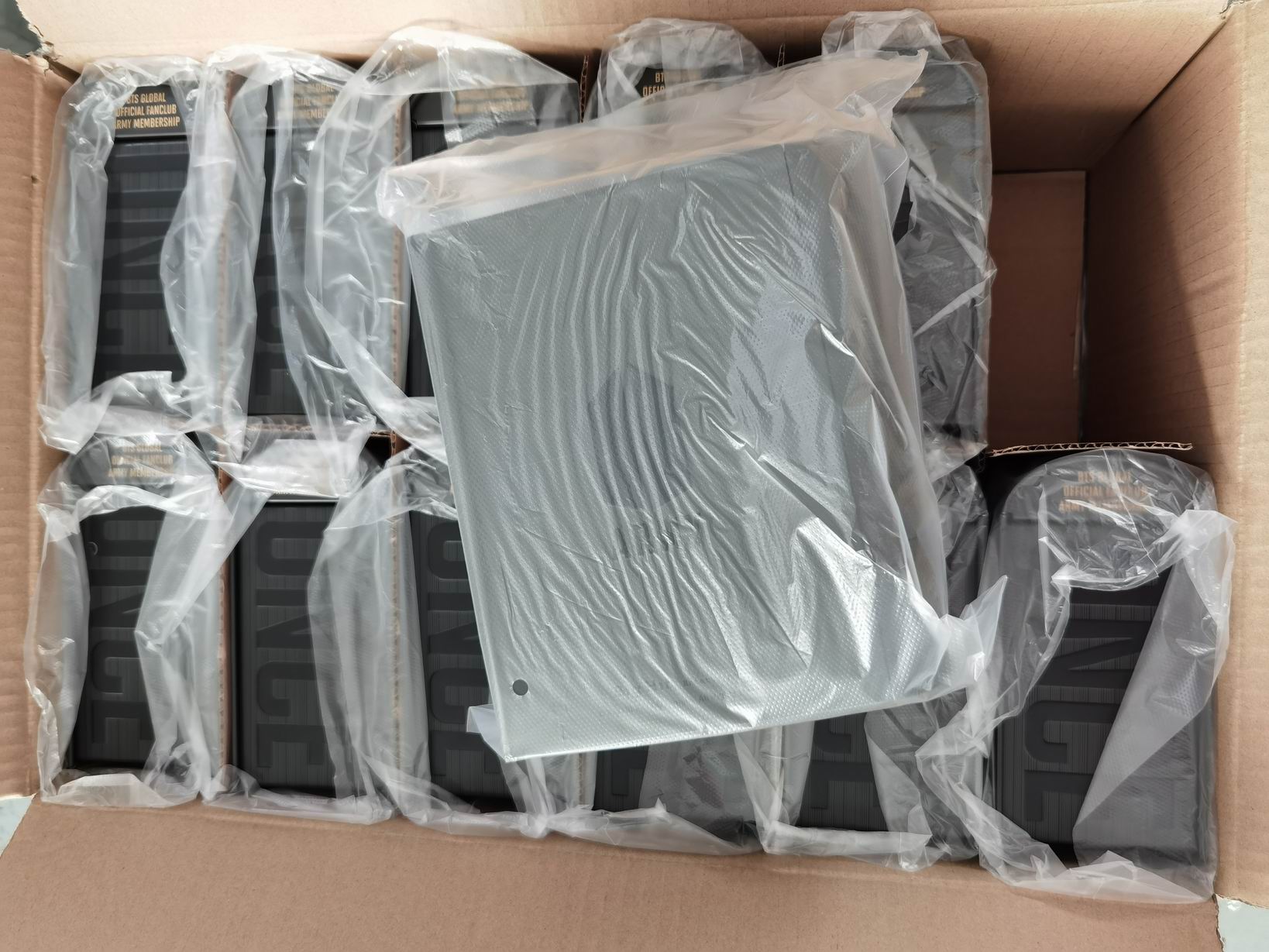 custom tin boxes packed in individual polybags