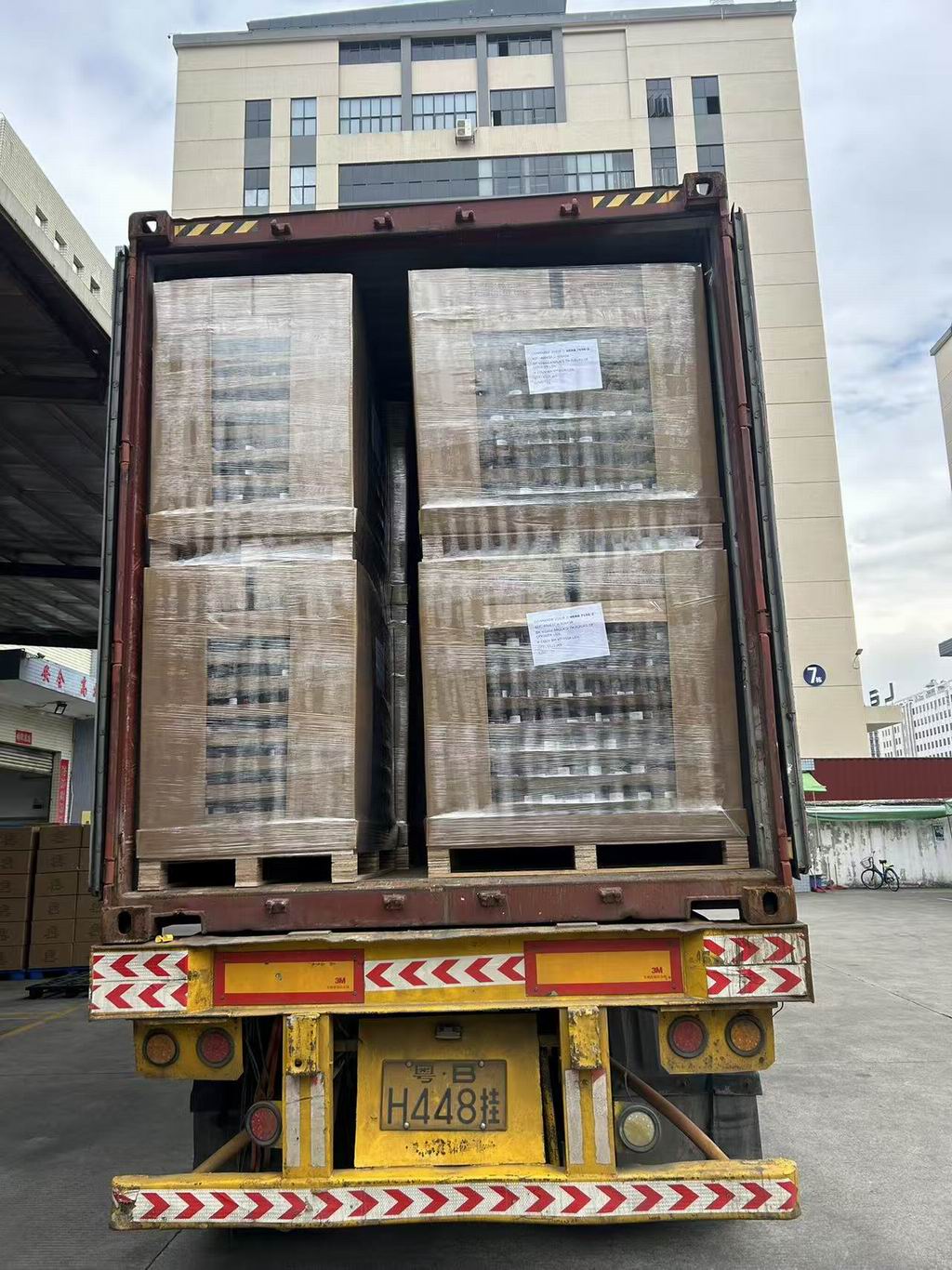 palletized tin packaging ready for container loading